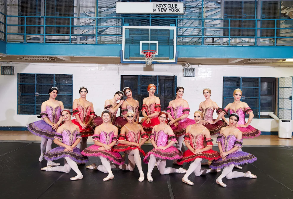 LES BALLETS TROCKADERO DE MONTE CARLO “TROCKS” (TORY DOBRIN) LES BALLETS TROCKADERO DE MONTE CARLO “TROCKS” (TORY DOBRIN)